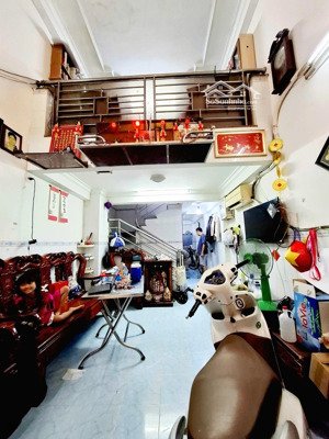 chủ định cư mỹ, cần bán trong tháng 11 và 12, chào 8.8 tỷ siêu phẩm quận 1, phó đức chính p. nguyễ