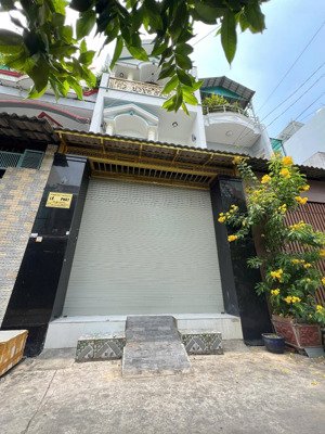 nhà hxh tránh sát mt lê đại, dt 90m2 (4.5x20m) 3 tầng 4pn. nhỉnh 10 tỷ