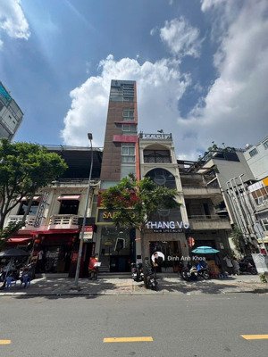 bán nhà siêu hiếm mt calmette - chợ bến thành. hầm 7 tầng khuôn đất vuông vức. giá bán 45 tỷ