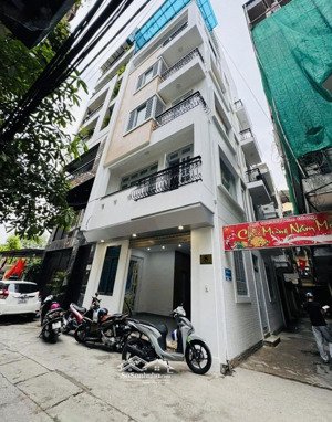 chủ cần bán nhà mặt phố cự lộc-2 mặt tiền- đẹp kinh doanh khủng-thang máy-ô tô: 40m2-6tầng-15,5tỷ.