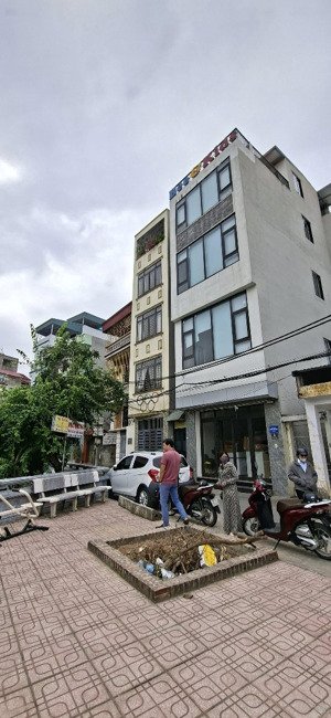 chính chủ giảm 500 triệu cần nhà mặt hồ xa la 45m 5 tầng lô góc, thoáng mát quanh năm, đường ô tô