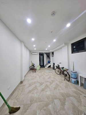 bán nhà mặt phố vũ hữu, thanh xuân: dt 40m, mt 4m, 7 tầng thang máy, giá 19.5 tỷ.
