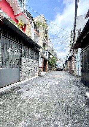 bán nhà 5 tầng - 125m2 hẻm xe hơi - gần mặt tiền nguyễn kiệm - 6 phòng ngủ