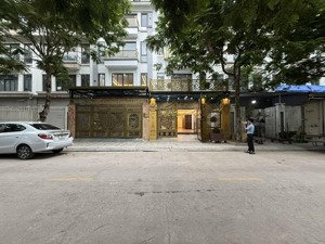 chỉ hơn 23 tỷ. chính chủ bán nhà vườn c5 ô 18 khu c geleximco (120m-mt6m-5 tầng) cho thuê 200tr/năm