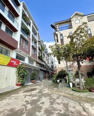 khu nhà đẹp dương quảng hàm - 4tầng (4.3 x 13) hẻm 5m thông, sổ vuông a4 - giá chỉ 9.2tỷ