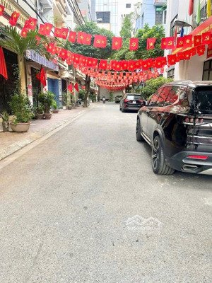 bán nhà phân lô phùng chí kiên, cầu giấy,ô tô tránh đỗ ngày đêm dt 56m 5t mt 4,8m, kd đa lĩnh vực