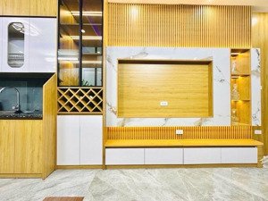 bán nhà minh khai dt 34 m *4 tầng , mt 3,2 giá 8.3 tỷ
mô tả:- ngõ nông, cách mặt ô tô tránh n