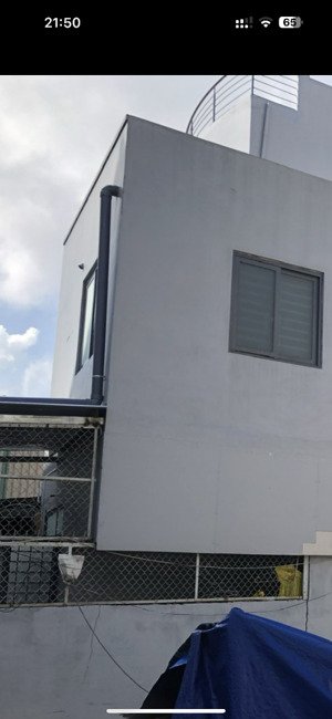 cho thuê phòng trọ mới 100%, mặt tiền hẻm, có sân riêng