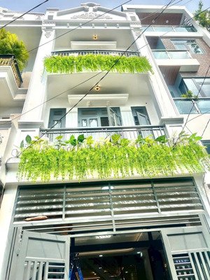 bán nhà phố mới keng 4x15m.xây 3 tầng có 5 phòng ngủ cách lê văn khương 50m.phường thới an.q12