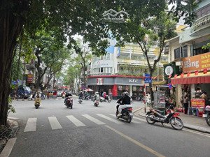 cho thuê nhà phố hàng bún với diện tích rộng, vỉa to, mặt tiền đẹp với diện tích : 300m2 ,mt :17m