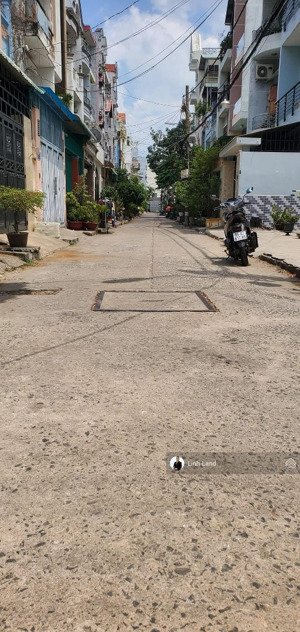 nhà 4 tầng, 77m2, ngang lớn 4,5m, hẻm xe tải thông, đối diện công viên, tặng nội thất, gần emart