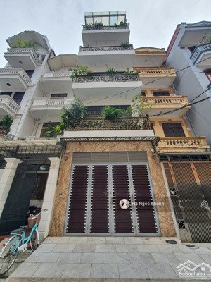 phân lô bàn cờ; ô tô tránh, vỉa hè hồ tùng mậu: 14 tỷ: 54m; mt 4,1m; 5 tầng; ở sướng kdoanh đỉnh