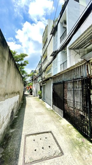 nhà mới 2 tầng sát mt cư xá ngân hàng, 4m x 15m, hẻm 3m an ninh, giá 6.5 tỷ