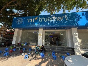 cho thuê nhà mặt phố láng hạ với diện tích 80m2, thông sàn vỉa rộng, giao thông thuận tiện