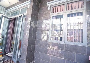 chính chủ bán nhà ngang khủng 6m x 14 chỉ hơn 6 tỏi , gần mặt tiền đường nguyễn duy trinh , quận 2