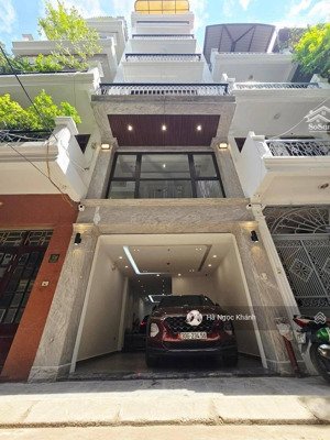 !!! phân lô ô tô tránh nguyễn chí thanh: 19 tỷ: 42m; mt 4,2m; 7 tầng thang máy; ở sướng kdoanh đỉnh