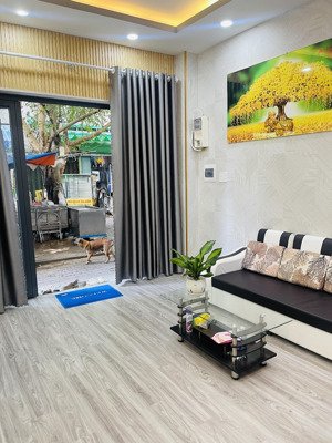 căn hộ cc - nhà tầng trệt mới sửa chữa vào ở ngay - khu vạn kiếp bình thạnh