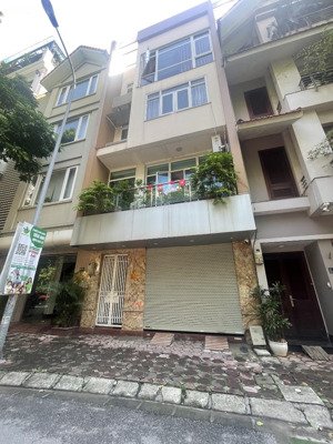 [hàng kín] hoàng quốc việt - 70m2 - mt8m -30.5 tỷ -ô tô tránh - cách phố 30m thẳng tắp - hàng hiếm