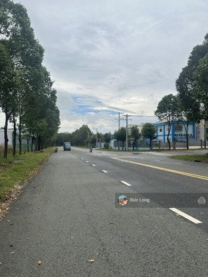 nhanh tay sở hữu lô đất chỉ 620tr ngay kcn mỹ phước 3 dt 250m2 đường na3, phường mỹ phước, bến cát