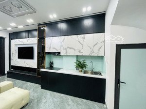 bán nhà võ chí công 32m 5 tầng sẵn nội thất. gần cầu giấy, tây hồ, hoàng quốc việt, starlake,...