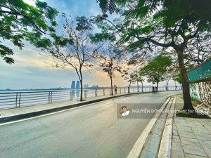 chính chủ bán nhà riêng 5 tầng view hồ tây, ô tô đỗ cửa, 2 thoáng 18,5 tỷ.
