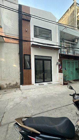 hot, bán gấp nhà riêng lê văn quới, btân, 48m2, 2 tầng mới đẹp, hẻm 6m xe hơi tránh. nhỉnh 4 tý xíu