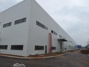 nhà xưởng 2 tầng mới dựng kcn tân tiến-văn giang, từ 2000m2 đến 50.000m2, pccc tự động ,fdi/epe