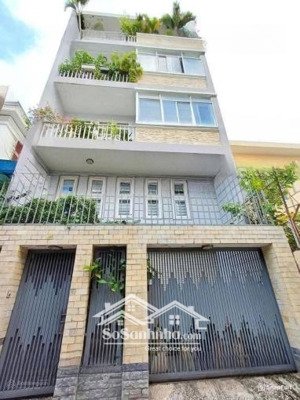 chính chủ kẹt tiền bán nhà hoàng diệu p2 q4. giá 4tỷ2/99,2m2 gần trường đh luật. cho thuê 24tr/t