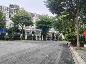 cần bán nhà trước công viên cityland center hills, giá 17,8 tỷ