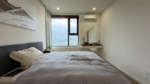 cho thuê căn hộ 2pn 81m2 nội thất đầy đủ view sông saigon và landmark 81