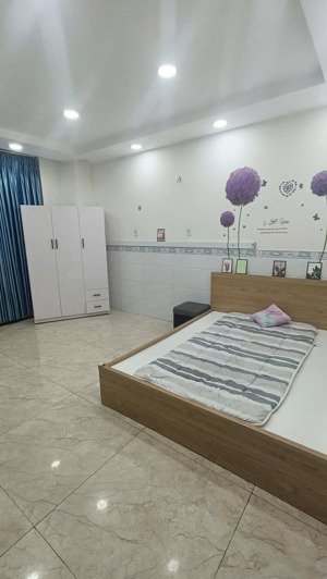 tôi chính chủ cho thuê phòng đẹp 93/16, bờ bao tân thắng ngay sieu thị aeon tân phú
