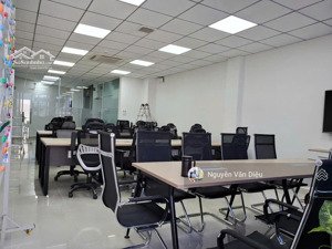 siêu vị trí !!bán tòa nhà mặt tiền đường cộng hòa - tân bình - dt 10x30m - hầm 7 tầng - giá 85 tỷ