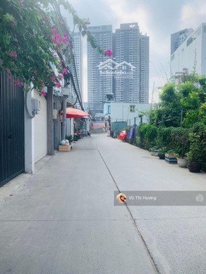 quận 7 xe tải tránh 4m x 16m -4 tầng - chỉ 8.5 tỷ - cạnh mt htp.