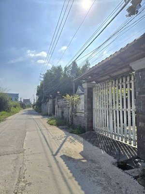 chủ gửi bán miếng đất 1 sẹc đường hùng vương, khu dân cư hiện hữu giá đầu tư