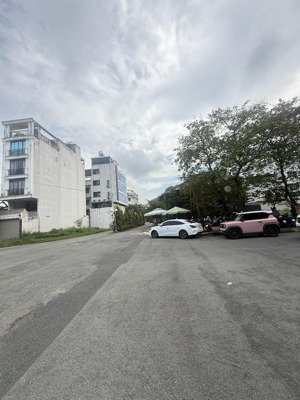 chính chủ bán nền đất 2 mt dự án thạnh mỹ lợi đường nguyễn khoa đăng lg: 40m dt 5x22m giá 195tr/m2