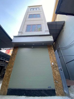 duy nhất nhà 5 tầng xây mới độc lập, chắc chắn văn nội - phú lương 4,9 tỷ