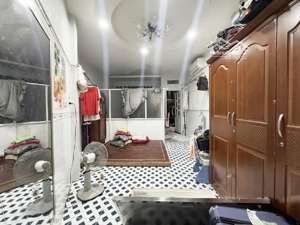 nhà lô góc 2 mặt tiền 6,25x14m, đường trước nhà 10 m, vị trí đắc địa, khu kinh doanh sầm uất