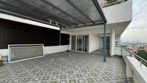 bán căn hộ chung cư phú mỹ hưng, 17,8 tỷ, 186m2, 3pn, 3wc, nội thất cơ bản, có sân rộng