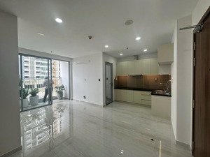 bán căn hộ happy one central 30/4 kế bên becamex 1pn 1wc 49m2 nhà trống giá tốt 1.9 tỷ