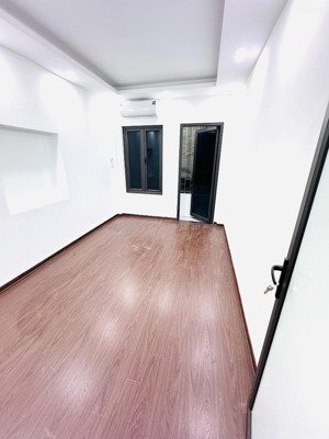 anh minh cần bán nhà phố tân khai, hbt để xoay vòng vốn đầu tư