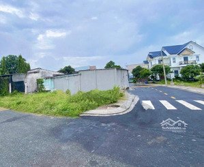 bán lỗ lô góc 2 mặt tiền đường nhựa trung tâm thị trấn củ chi