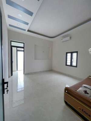 bán nhà 2pn , hướng đông nam _ đưowngg trương văn thành , hiệp phú , quận 9