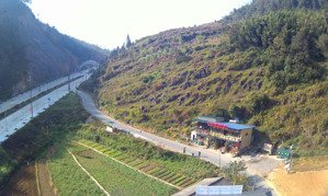 cho thuê nhà hàng tại đường 182, lũng cú, đồng văn, hà giang, 30 triệu, 350 m2 hot! uy tín