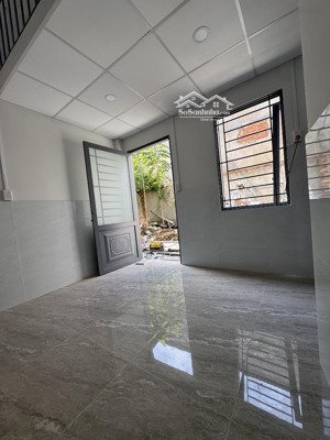 mô tả phòng mới 100%, đẹp, sáng, thoáng mát, yên tĩnh, an ninh tốt, có đồng hồ điện nước riêng