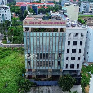 cần bán toà nhà building mặt tiền đường nguyễn văn kỉnh thạnh mỹ lợi quận 2. dt: 16x20m giá 200 tỷ