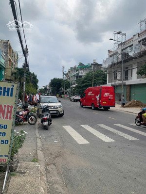 bán nhà mặt tiền đang kinh doanh khách sạn quận bình tân