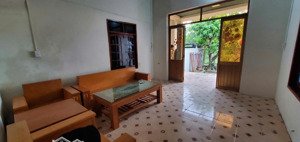 bán nhà gác lửng gần kcn hòa cầm 135m2 giá chỉ 2 tỷ