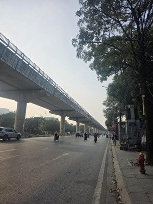 chỉ 12.78 tỷ - nhà mới đón tết - 60m x 6 tầng - lai xá - thang máy - 2 thoáng - ô tô vào nhà