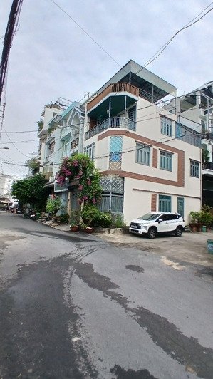 lô góc hẻm 8m - hà huy giáp - ngay chân cầu vượt ngã tư ga - 70m2 - 4 tầng - giáp gò vấp