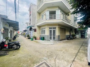 bán căn nhà shr 50m2 hẻm xe hơi ở lê văn khương hiệp thành quan 12